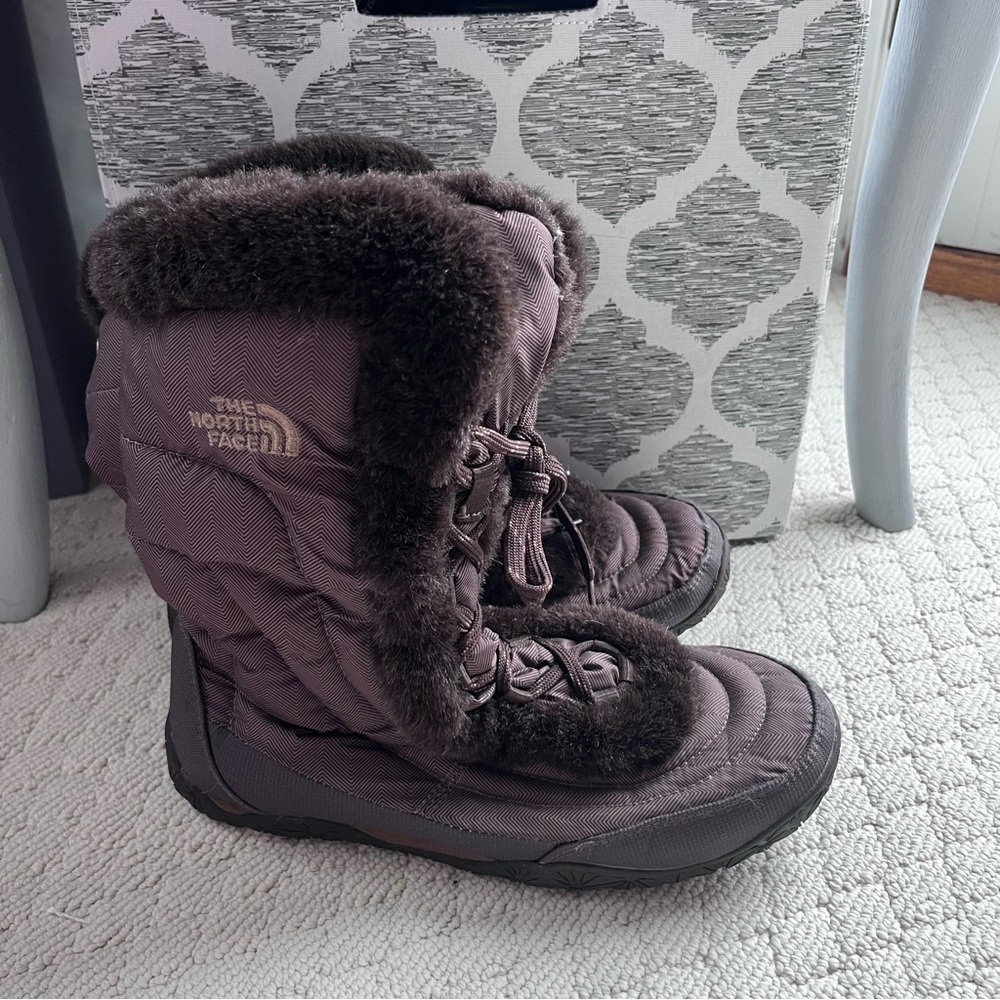 North Face Brown Winter Snow Boots Size 8